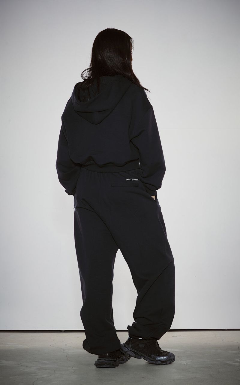 HAIF-ZIP HOODIE (CROP)_NAVY