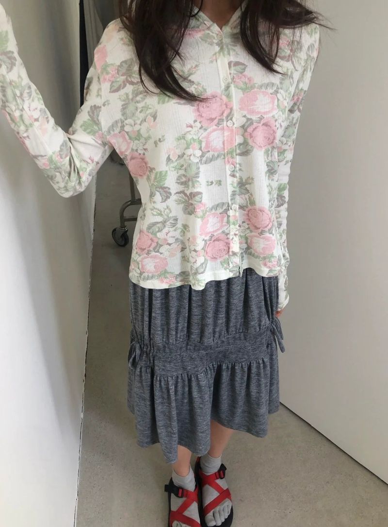 Flower button hoodie(2c)