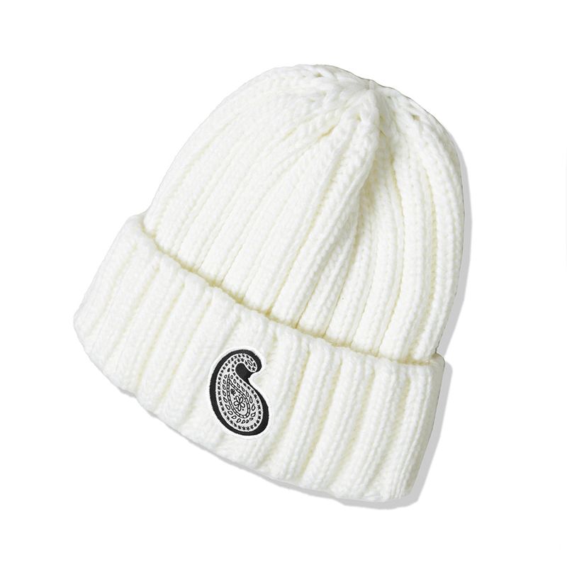 YP PAISLEY PATCH KNIT BEANIE CREAM