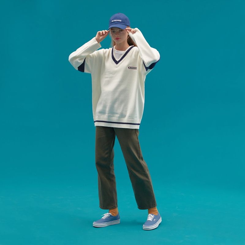 WAPPEN V NECK KNIT SWEATER_WHITE