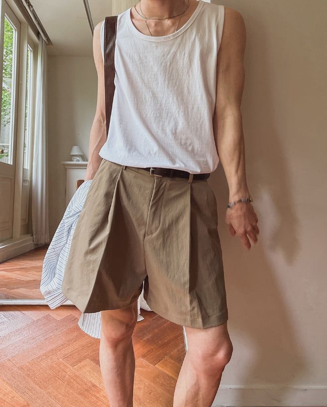 Loin Over Fit U-Neck Cut Sleeveless