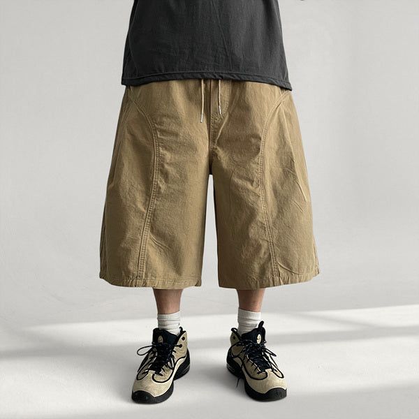 voarc（ボアク）の「Eck Curve Slit Tuck Bermuda Pants (4 colors)（Pants）」