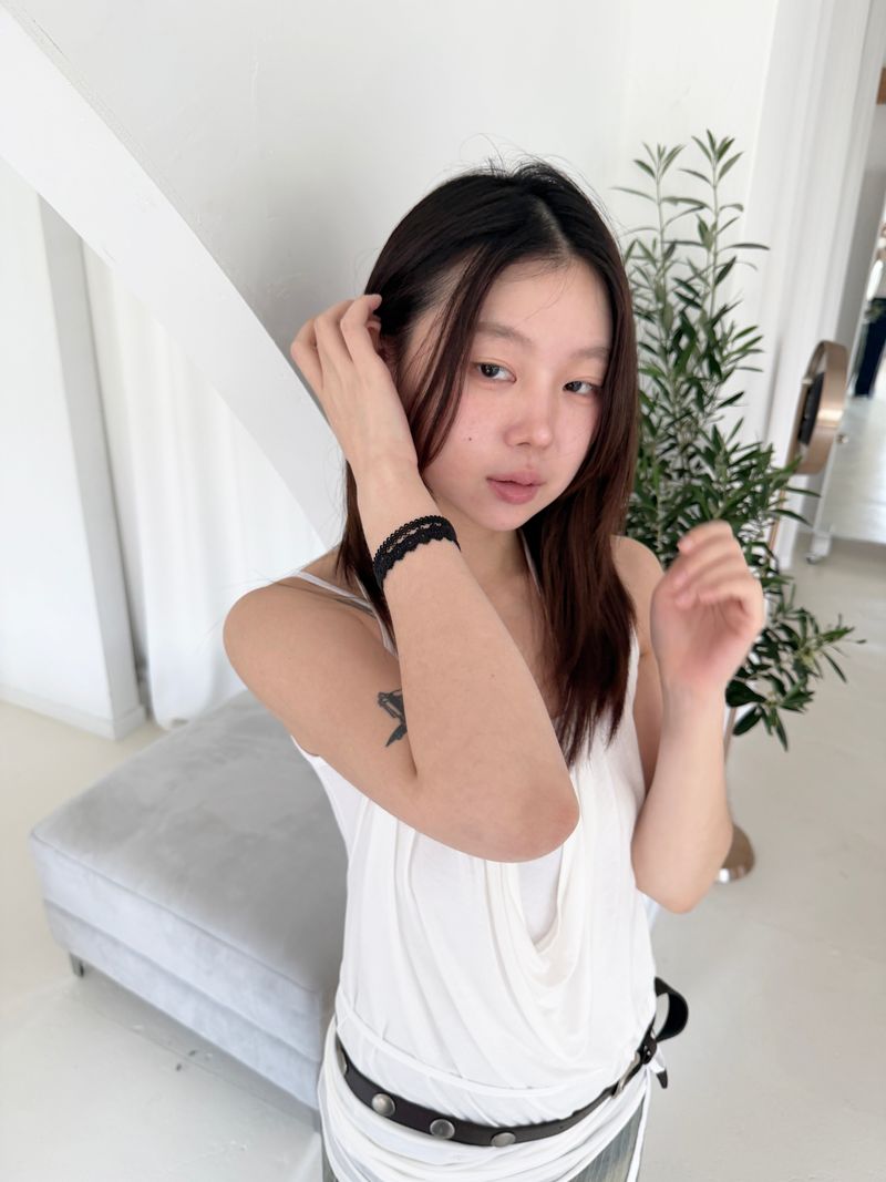 Lace Heart Line Bangle
