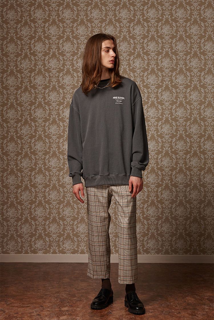 Pigment washed crewneck