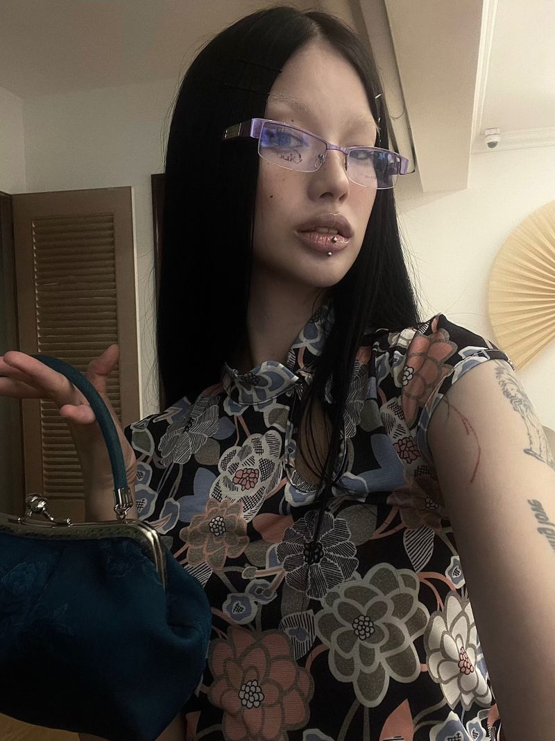 [香] Qipao Floral Top (Black)