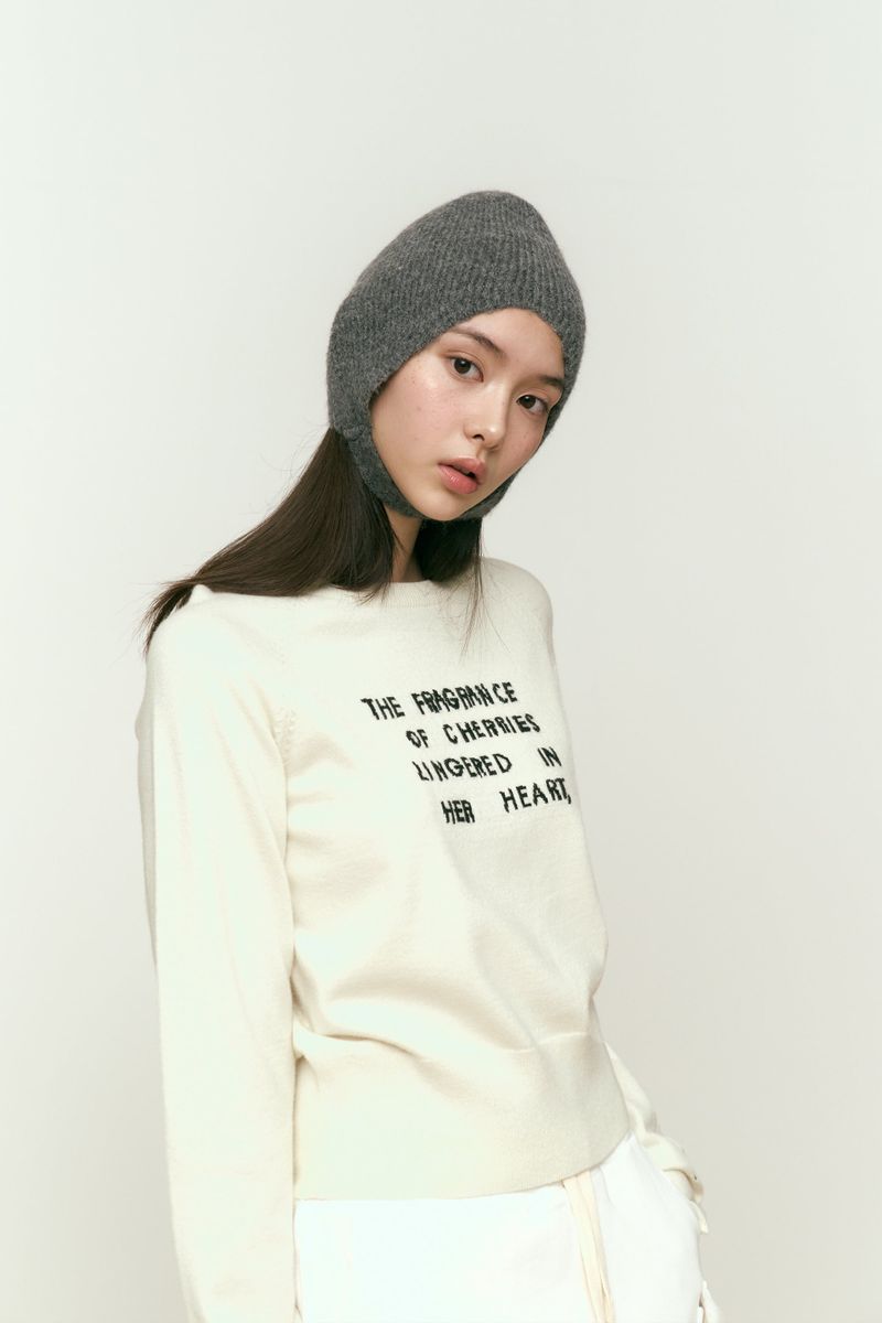 CHERRY CONCEPT WORDING KNIT [IVORY]