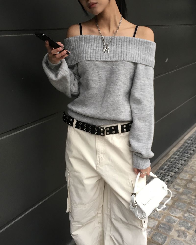 Eyelet belt