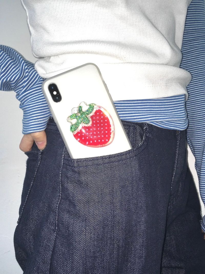 justformes2（ジャストフォーミー）の「Fruits Dot Finger Tok (3 designs)（Smartphone Accessories）」