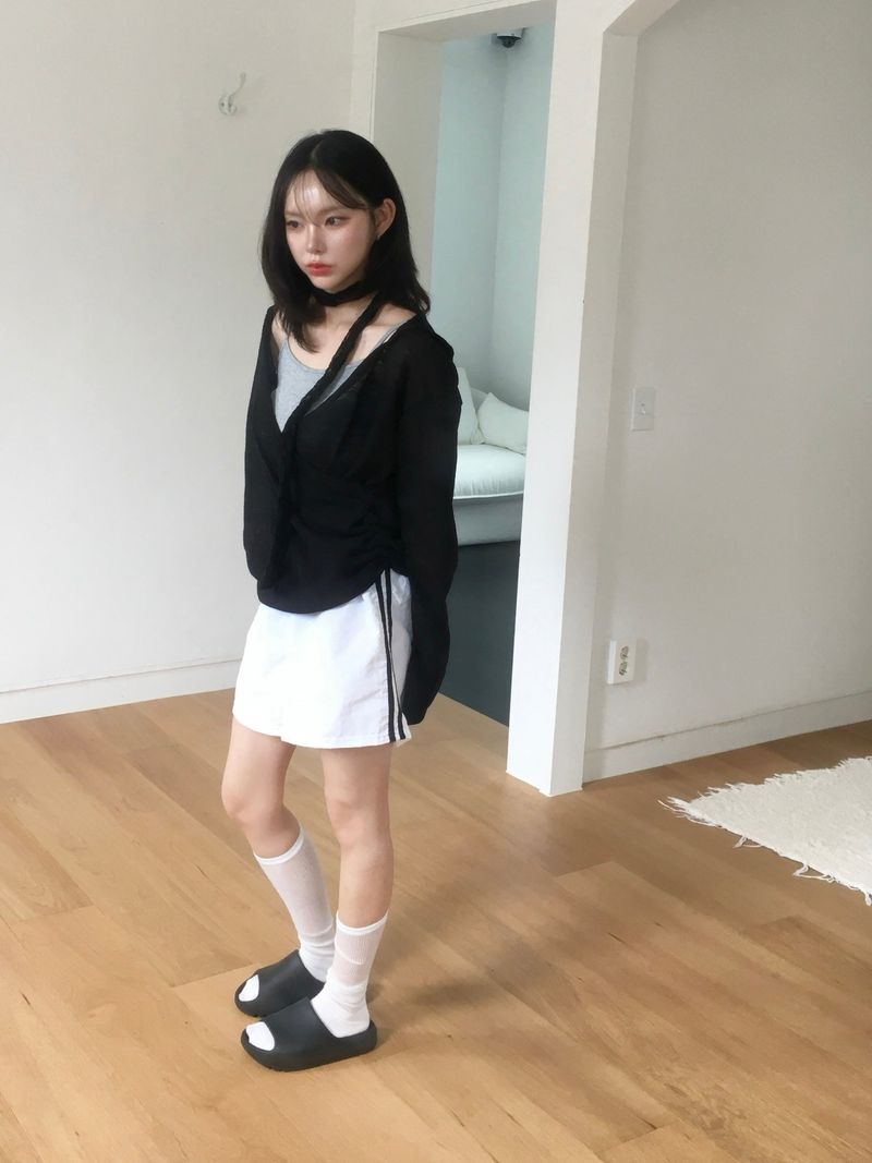 Two-line nylon washable shorts (8c)