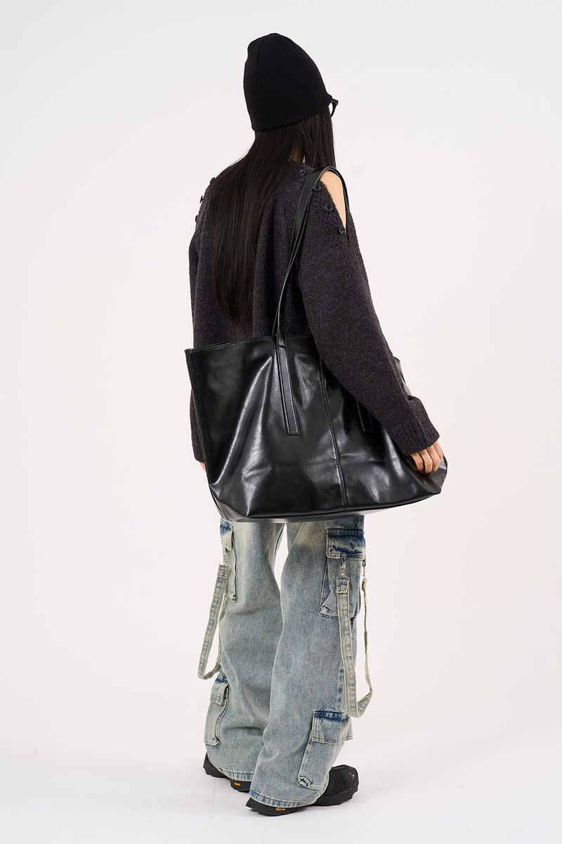 Raglan button open shoulder over-knit