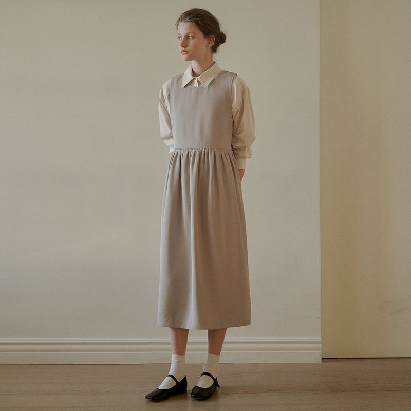 Shirring sleeveless dress