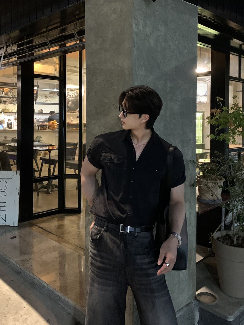 LOOKPLE（ルックプル）の「Look Offard Hook Roll-Up Muscle Fit Nylon Short Sleeve Shirt（Tops）」