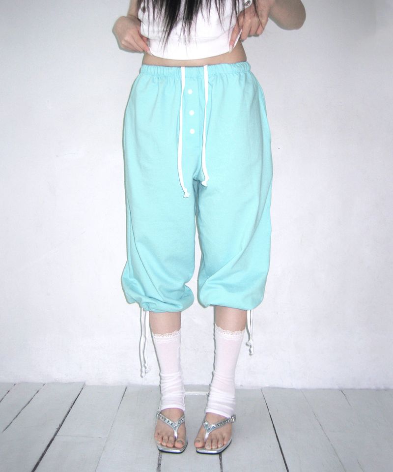 meego(ミーゴ)の「nina button capri pt (2colors)(Pants)」