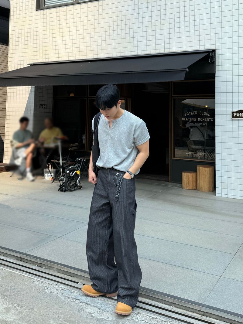 Pint stripe denim pants