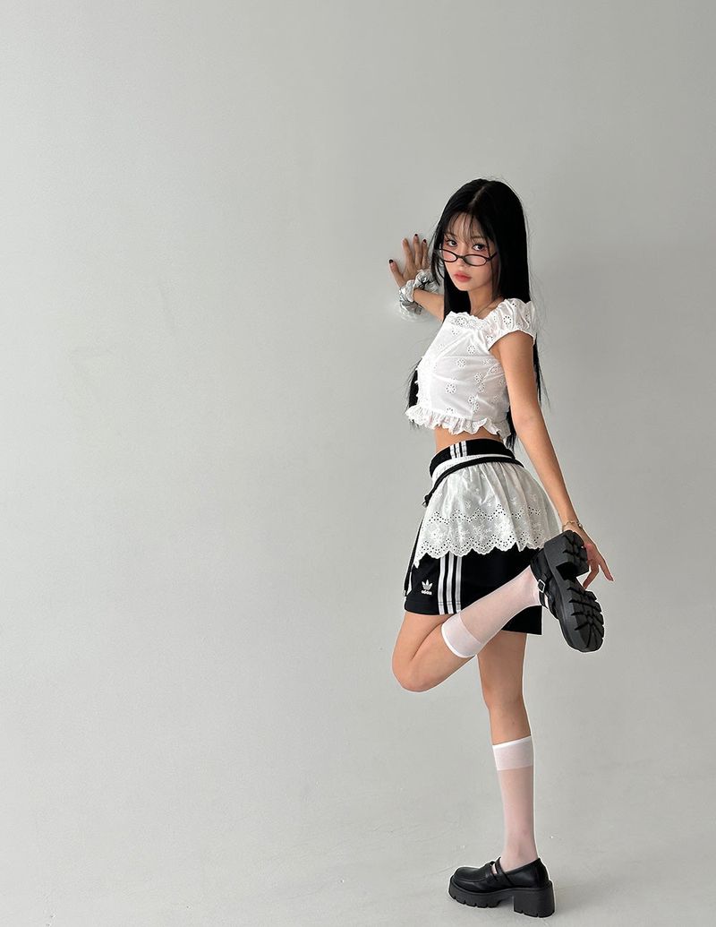 Punching Layered Belt Skirt