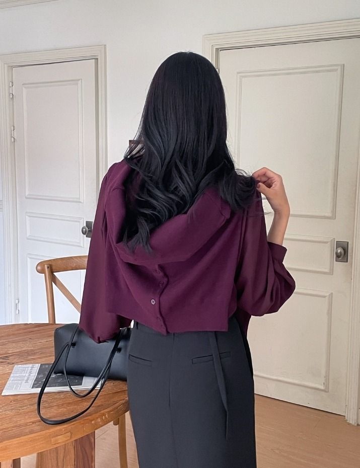 Nero Collar Shirring Hidden Button Puff Blouse