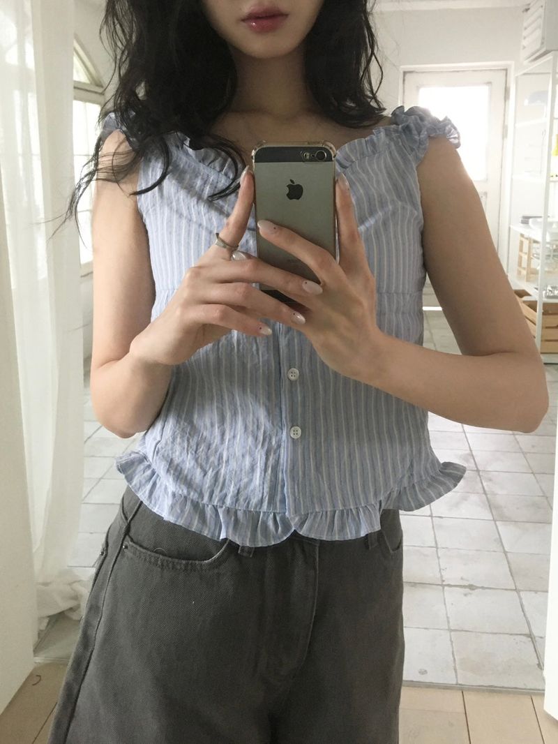 Angel Sleeveless Blouse