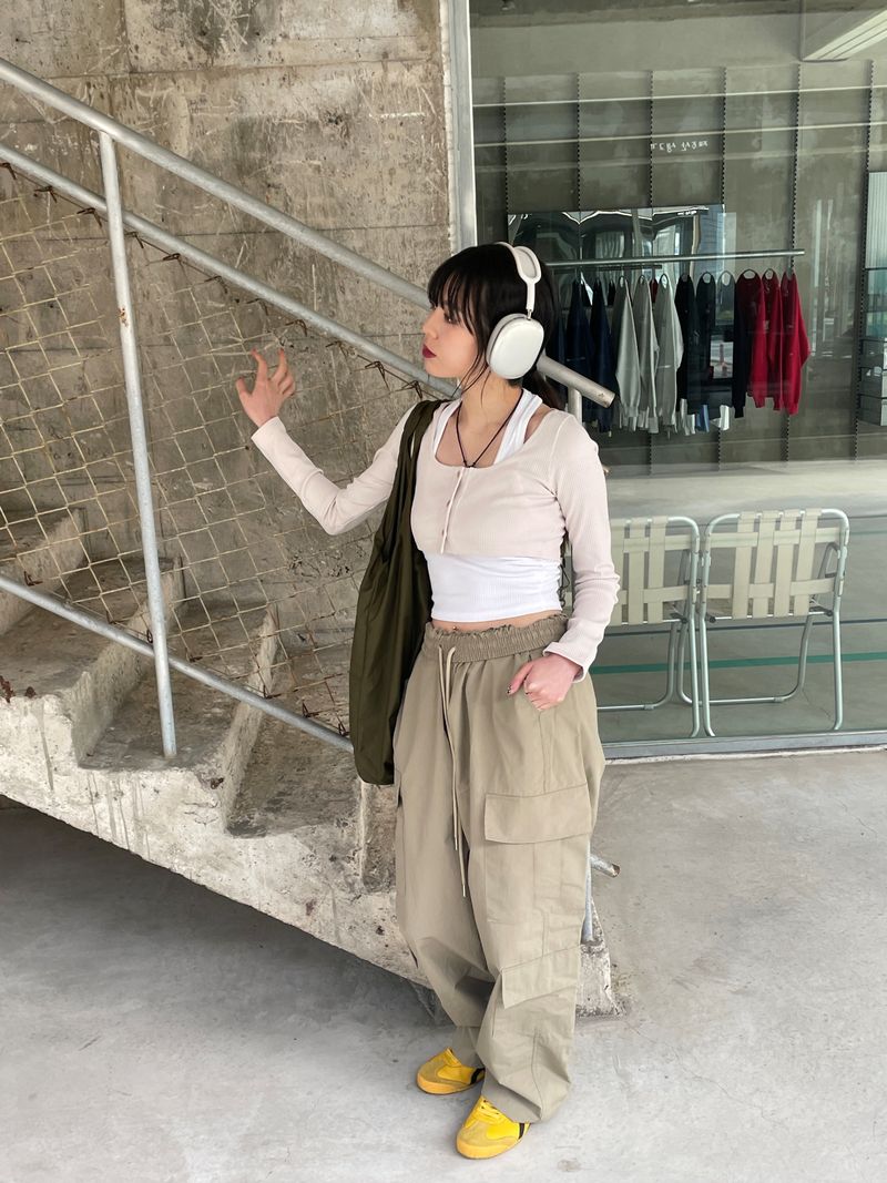 Four cargo pants