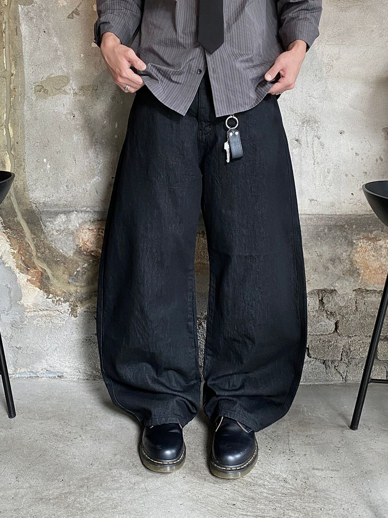 SSROOM(エスエスルーム)の「Sein Curved Wide Denim Pants 2C(Pants)」