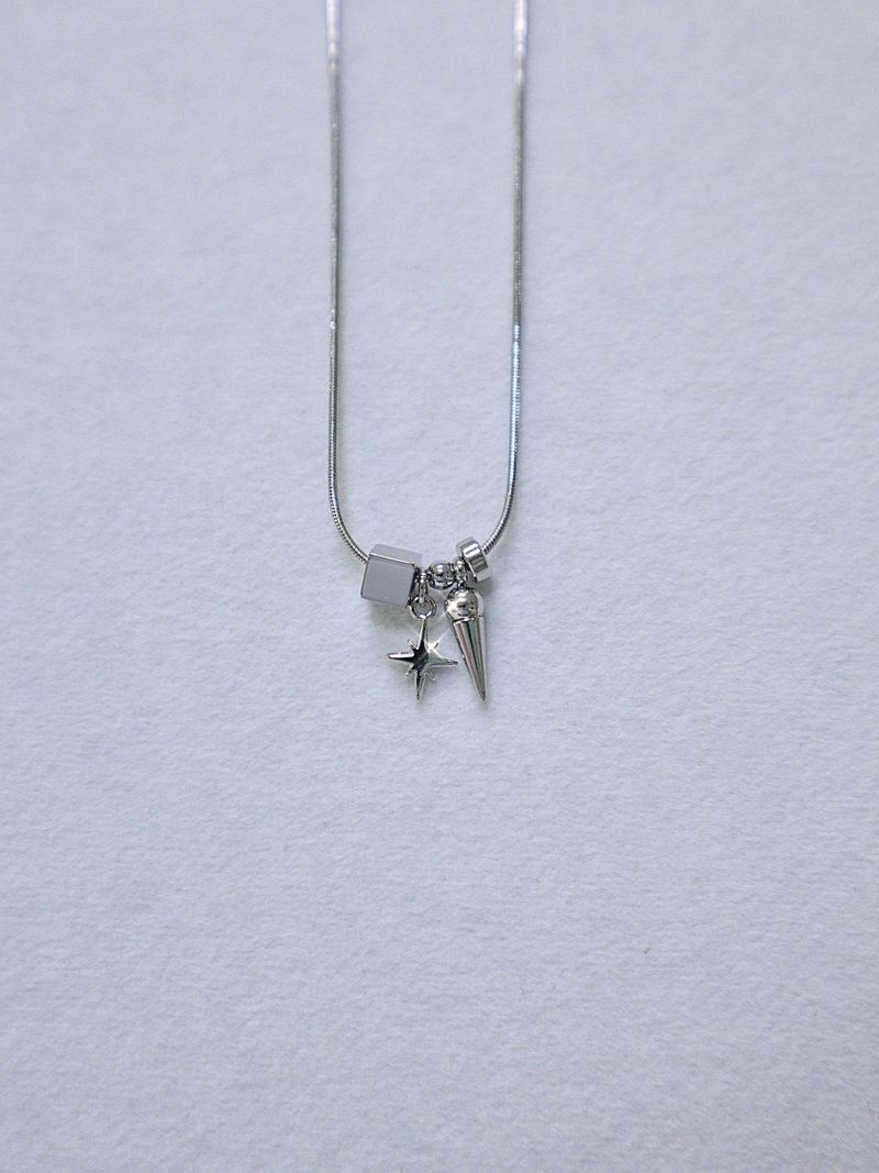 new square twinkle necklace