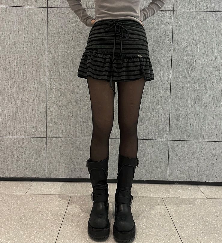 Ribbon string slit button stripe skirt