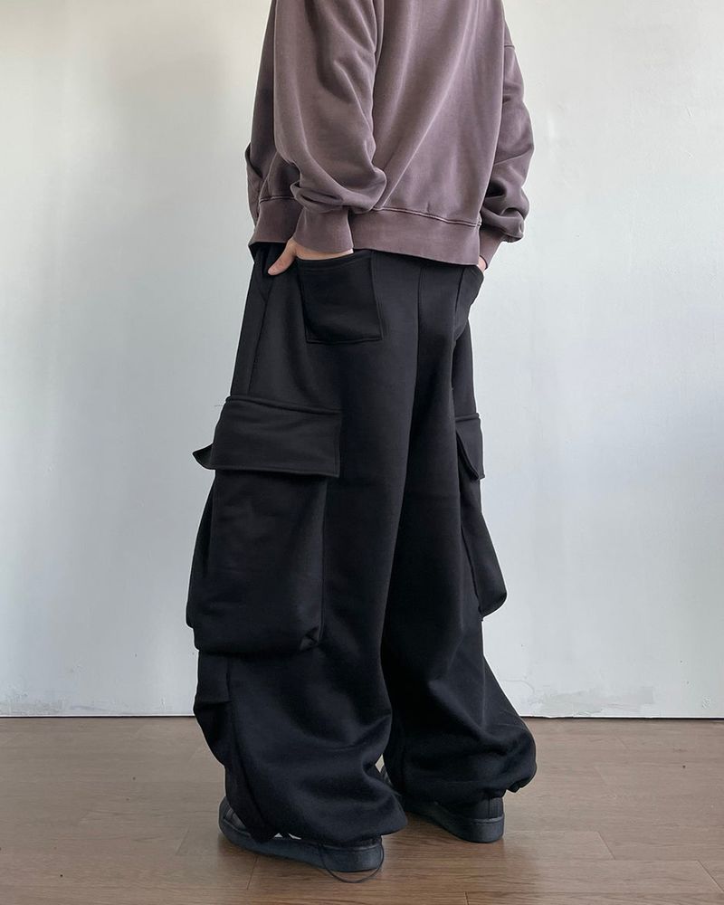 May Big Cargo Napping Sweatpants