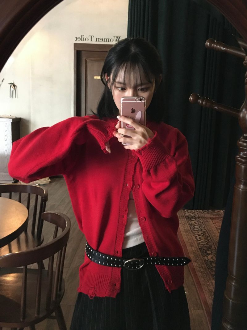 Peak Damage Crop Cardigan (4c)