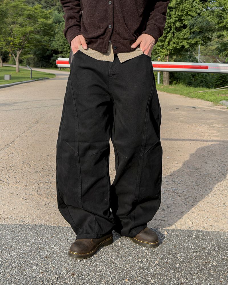 Orbit cut wide cotton pants