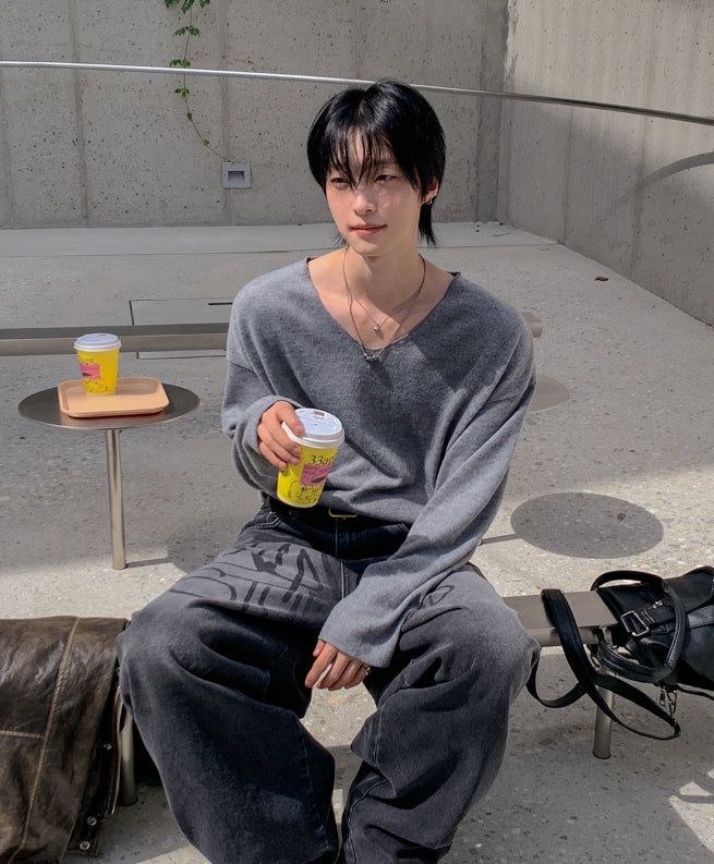 Wind Mohair V-neck Knit