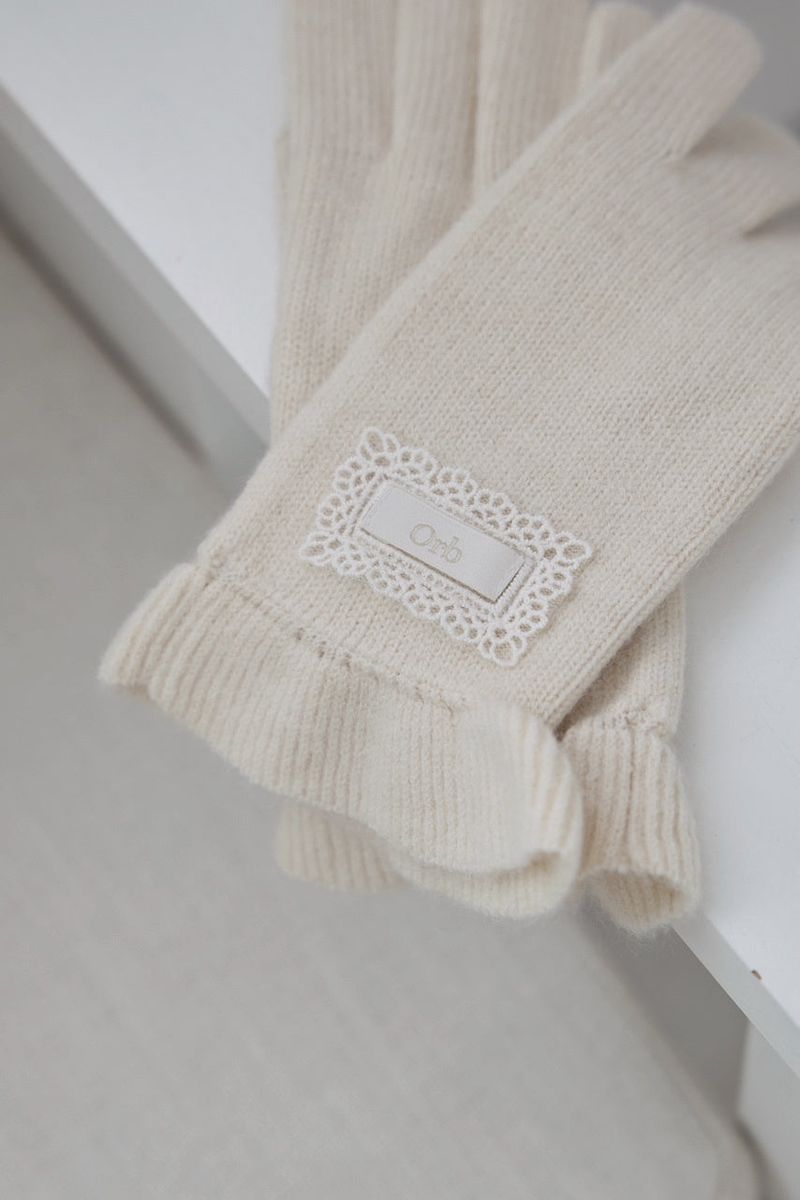 Orb frilly gloves (soft ivory)