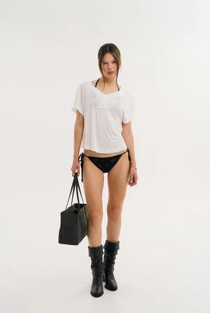Loose snap tee