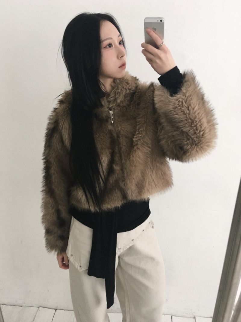 Mua Crop Fur Jacket (1c)