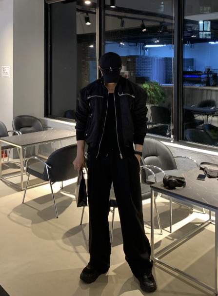 Locus Heathrow Bandad Cropped Windbreaker Jacket