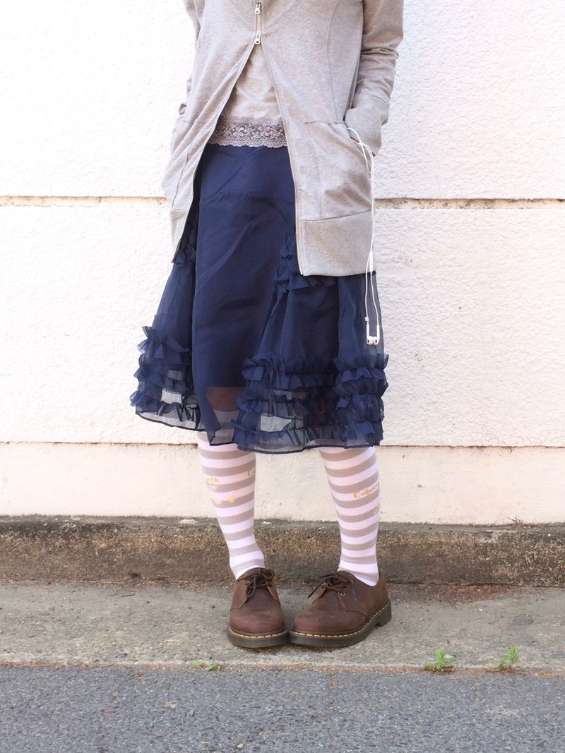 frilling Sheer skirt