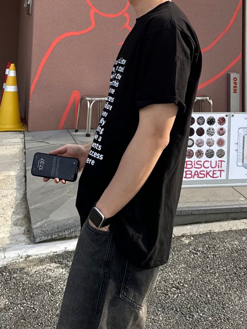 Square frame lettering short sleeve T 3C