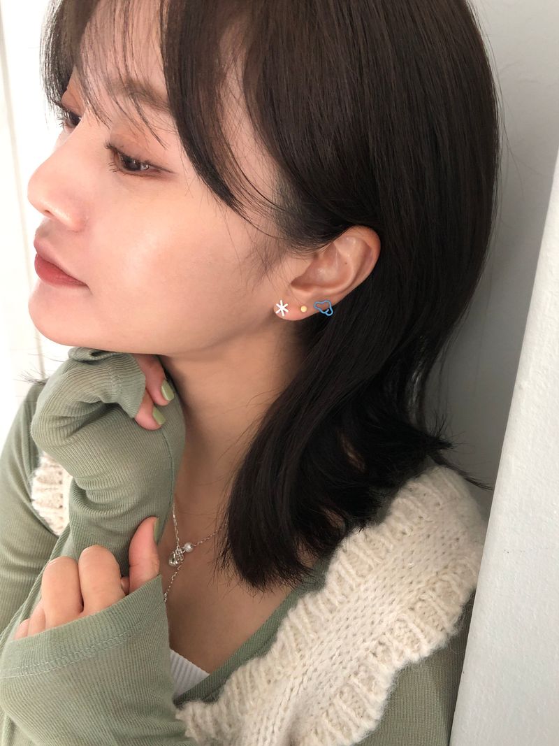 パステルドゥードゥルピアス（オリーブ）-チューリップ