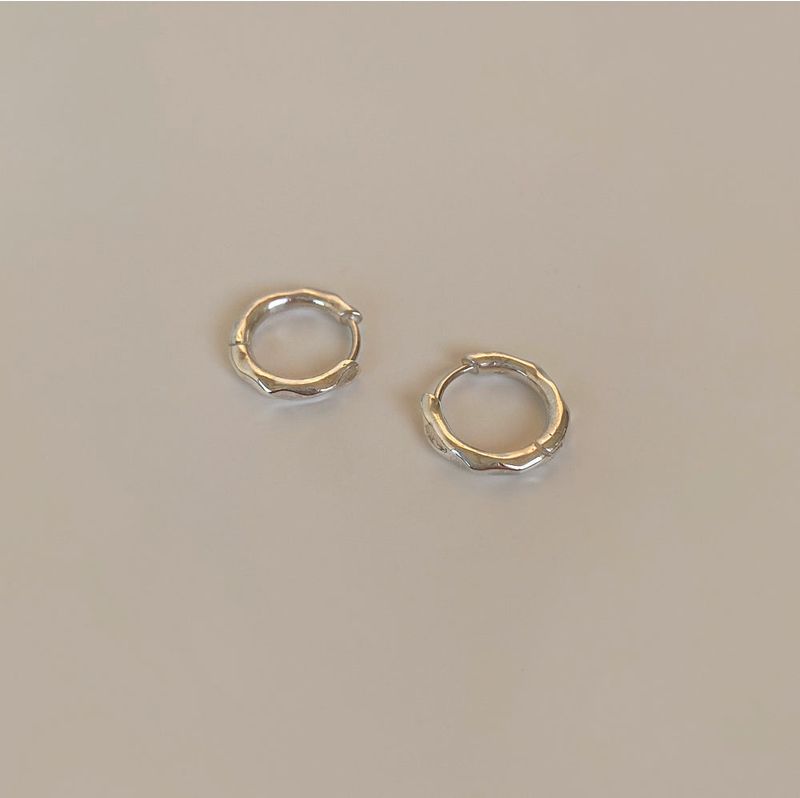 RUGGED EARRRING