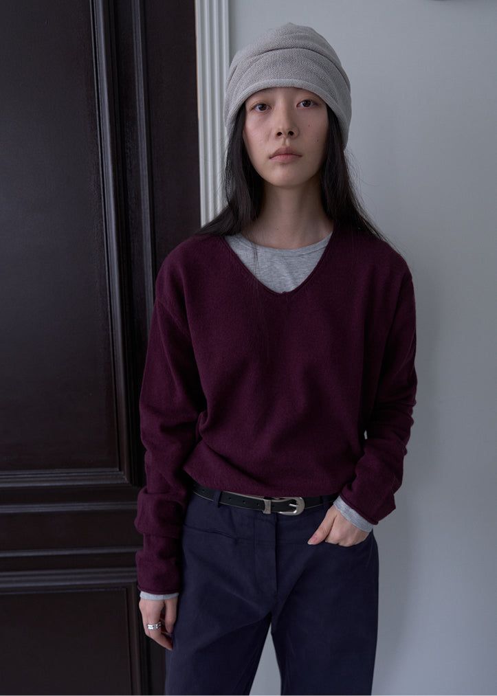 TERNE（テルン）の「Milo V-neck Wool Knit (Plum)（Tops）」