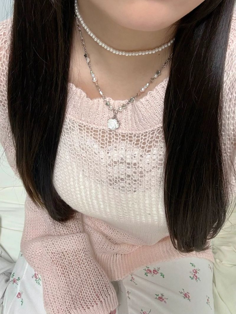 rose pkn necklace