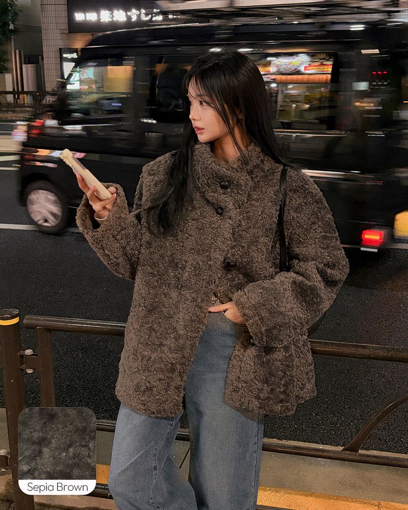 Youel wool shearing coat