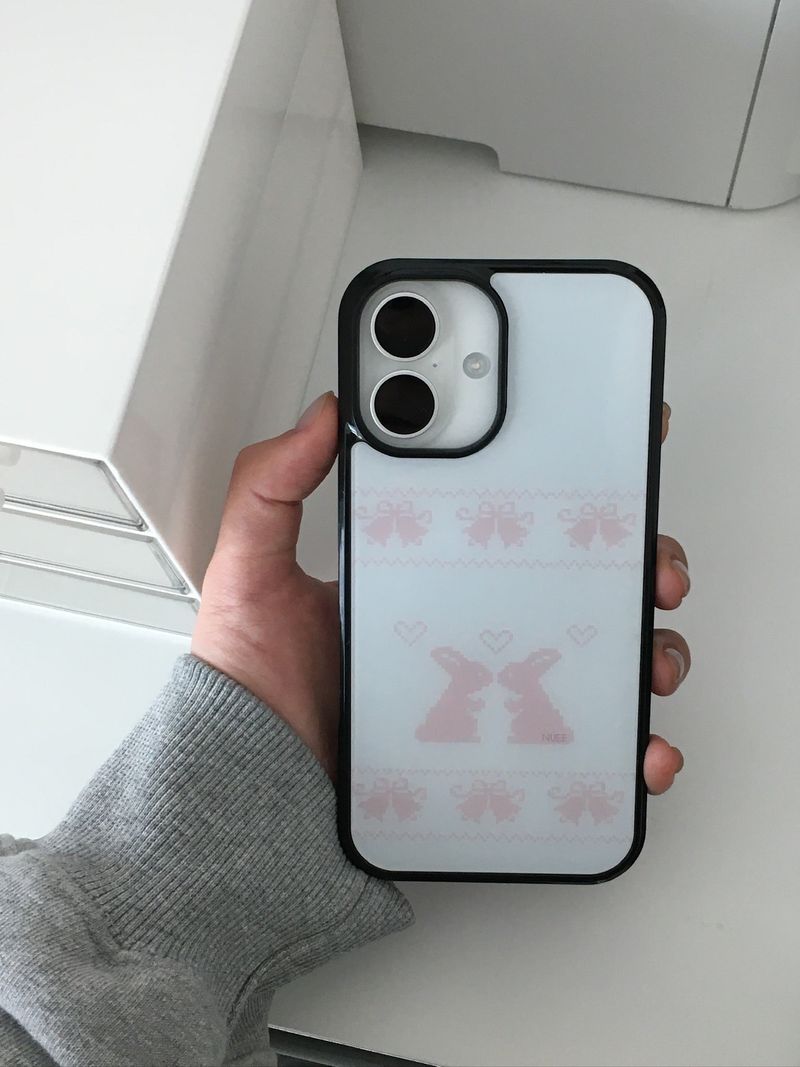 bunny s2 (white) case 