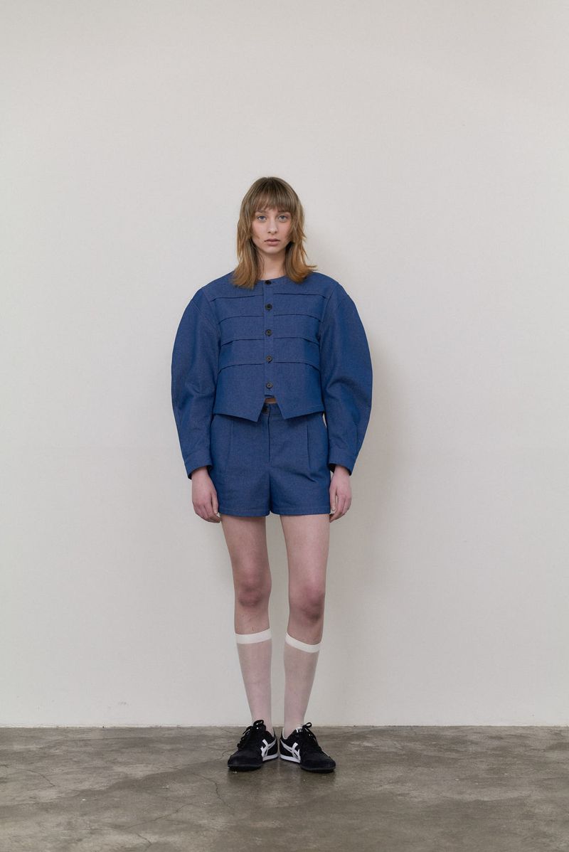ONHEE（オニ）の「PINTUCK CROP DENIM JACKET（Jackets/Outerwear）」