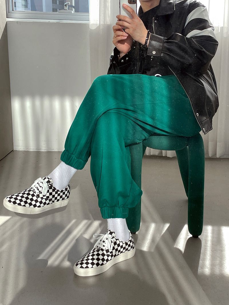 Basic Sneakers (2color)