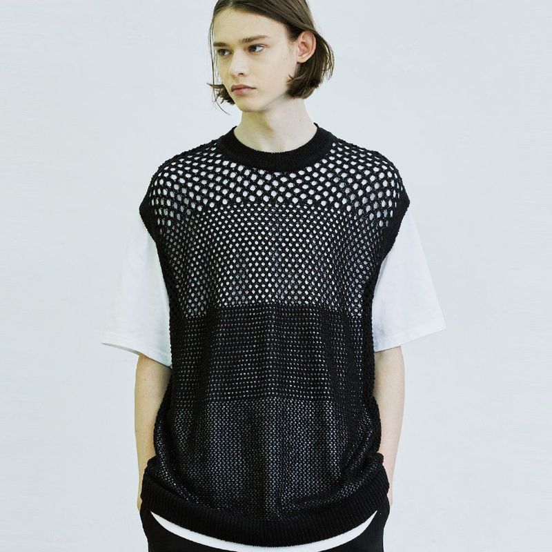 S SY（エスエスワイ）の「gradation punching knit vest black（Tops）」