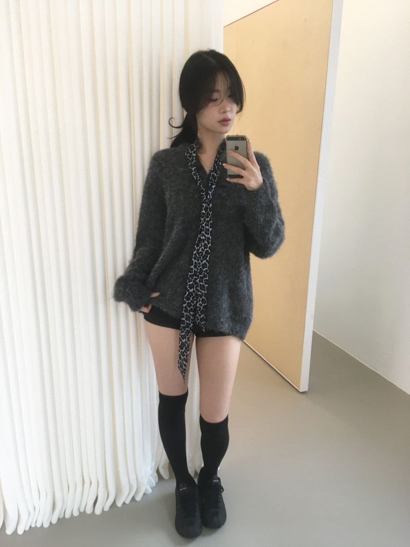Fluffy henry neck knit