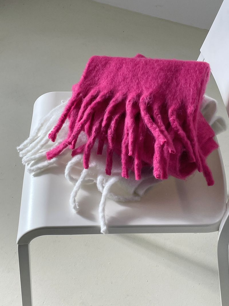 Warm tassel muffler