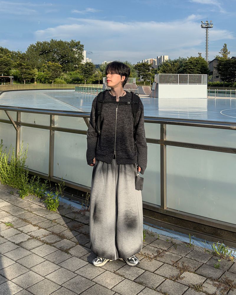 Angle Knit Zip-up with Hand Warmers