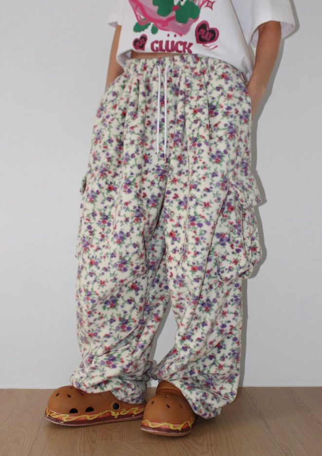 FLORAL FLEECE CARGO PANTS