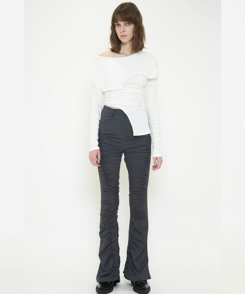 DEFORMATION OFF SHOULDER TOP