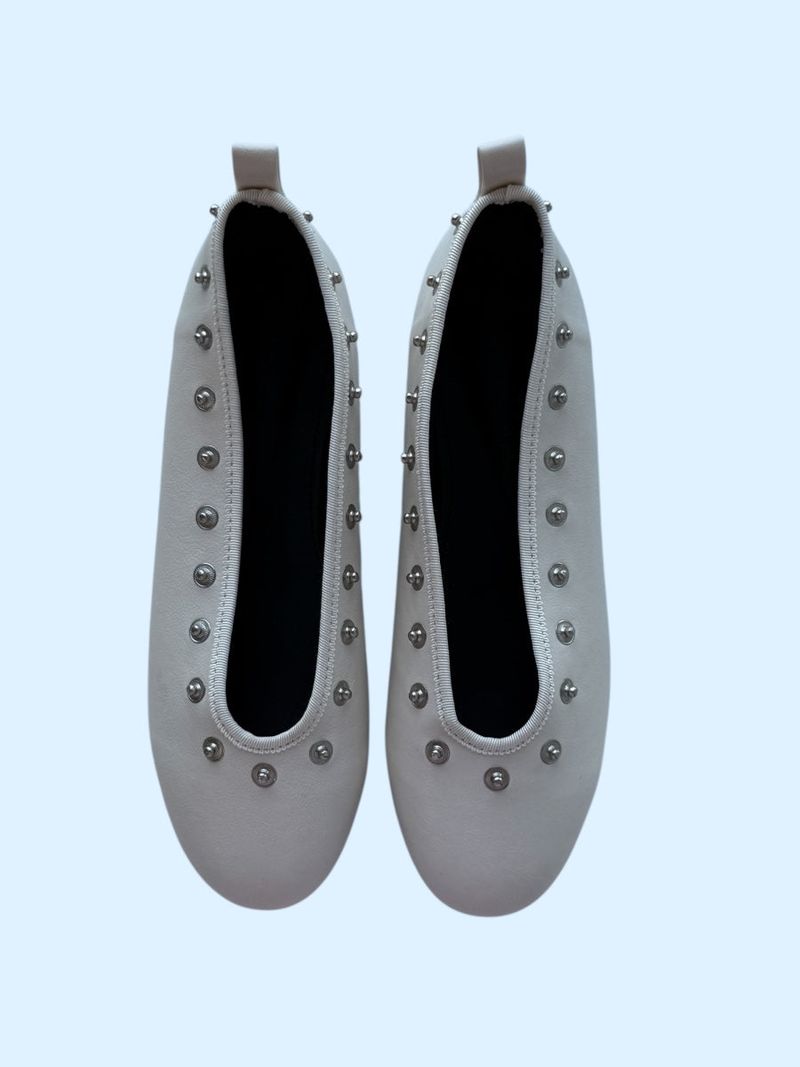 stud soft flat shoes